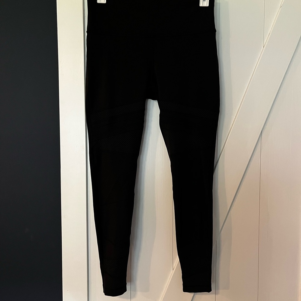 lululemon athletica Black Mesh-Panel High-Rise Leggings size 12 🖤